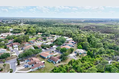 1661 SE Kestwick Court, Port Saint Lucie, FL 34952 - Photo 35