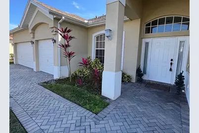 408 N Key Lime Sq Square SW, Vero Beach, FL 32968 - Photo 1