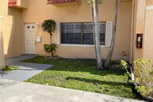 64 Canterbury Ln, Tamarac, FL 33319 - Photo 3