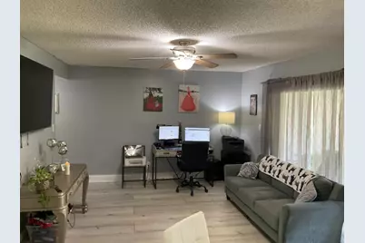 64 Canterbury Lane, Tamarac, FL 33319 - Photo 9