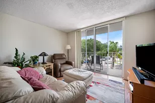 500 Executive Center Dr, West Palm Beach, FL 33401 - Photo 9