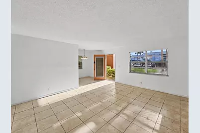202 Piedmont E, Delray Beach, FL 33484 - Photo 5