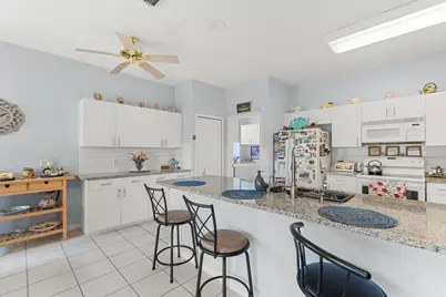 1007 NW Tuscany Drive, Port Saint Lucie, FL 34986 - Photo 3