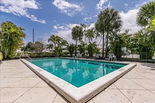 201 SW 1st St, Boca Raton, FL 33432 - Photo 37