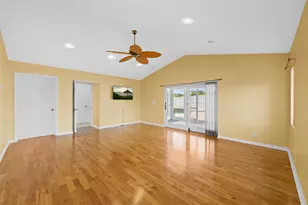 112 Camelot Ct, Royal Palm Beach, FL 33411 - Photo 17