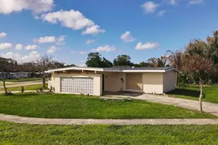 181 Banyan Dr, Port Saint Lucie, FL 34952 - Photo 37