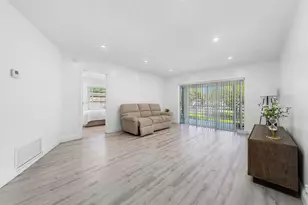 2710 Riverside Dr, Coral Springs, FL 33065 - Photo 3