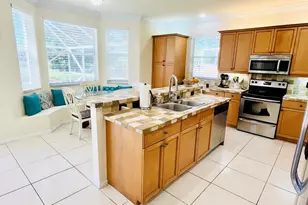 7762 Oak Grove Cir, Lake Worth, FL 33467 - Photo 7