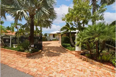 449 Bontona Avenue, Fort Lauderdale, FL 33301 - Photo 5
