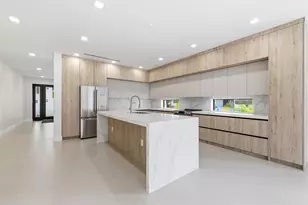 819 SW 1st St, Fort Lauderdale, FL 33312 - Photo 9