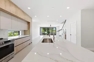 819 SW 1st St, Fort Lauderdale, FL 33312 - Photo 11