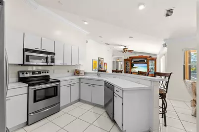 15495 Rolling Meadows Circle, Wellington, FL 33414 - Photo 13