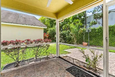 226 Moccasin Trail W, Jupiter, FL 33458 - Photo 23