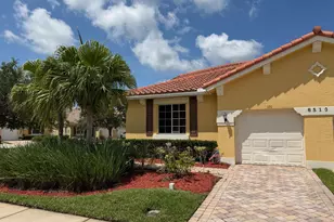 6510 Oxford Cir, Vero Beach, FL 32966 - Photo 1