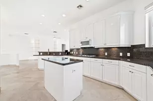 1630 SE 11th St, Fort Lauderdale, FL 33316 - Photo 9