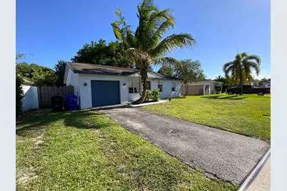 7922 SW 5th Street, North Lauderdale, FL 33068 - Photo 3