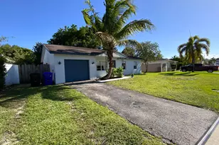 7922 SW 5th St, North Lauderdale, FL 33068 - Photo 3