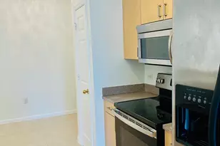 533 NE 3rd Ave, Fort Lauderdale, FL 33301 - Photo 15