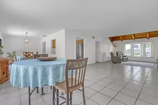 11078 Oakway Cir, Palm Beach Gardens, FL 33410 - Photo 9