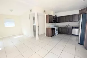 490 Tulip Tree Dr, Lake Worth, FL 33462 - Photo 3