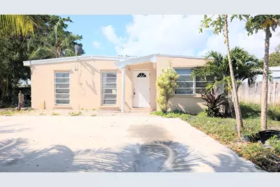 490 Tulip Tree Drive, Lake Worth, FL 33462 - Photo 1