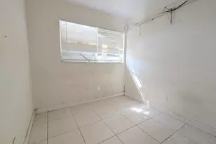 490 Tulip Tree Dr, Lake Worth, FL 33462 - Photo 5