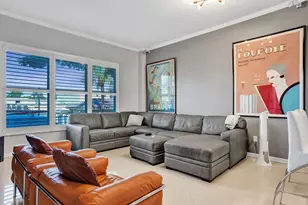 2625 NE 14th Ave, Wilton Manors, FL 33334 - Photo 3