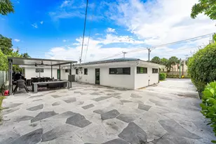 201 NE 26th Ave, Pompano Beach, FL 33062 - Photo 9