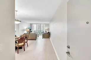 3000 S Ocean Dr, Hollywood, FL 33019 - Photo 13