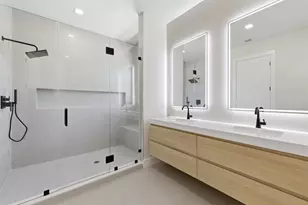 821 SW 1st St, Fort Lauderdale, FL 33312 - Photo 25