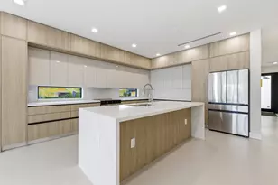 821 SW 1st St, Fort Lauderdale, FL 33312 - Photo 11