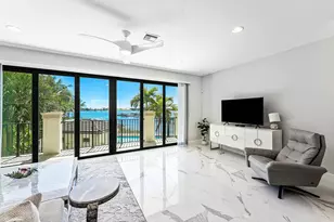 10 Windward Ln, Boynton Beach, FL 33435 - Photo 1