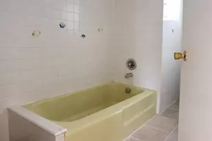 111 SW 14th Ct, Pompano Beach, FL 33060 - Photo 11