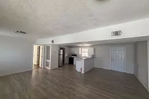 631 NW 215th Ave, Pembroke Pines, FL 33029 - Photo 5