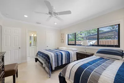 3211 Seaward Drive, Lauderdale by the Sea, FL 33062 - Photo 13