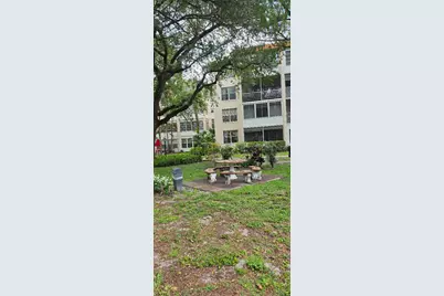 2600 NW 49th Avenue #409, Lauderdale Lakes, FL 33313 - Photo 3