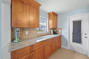 2114 SW 13th Pl, Boynton Beach, FL 33426 - Photo 15