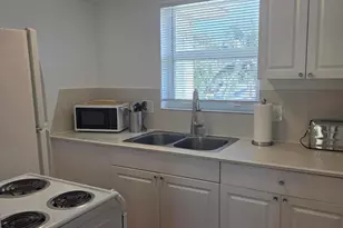 911 N Federal Hwy, Lake Worth Beach, FL 33460 - Photo 7