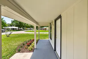 1373 32nd Ave SW, Vero Beach, FL 32968 - Photo 5