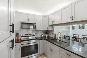 1111 Green Pine Blvd, West Palm Beach, FL 33409 - Photo 9