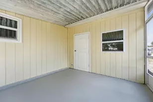 215 SE Airoso Blvd, Port Saint Lucie, FL 34983 - Photo 23