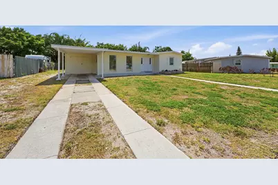 215 SE Airoso Boulevard, Port Saint Lucie, FL 34983 - Photo 3