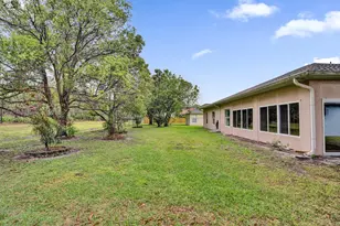 5825 NW Zenith Dr, Port Saint Lucie, FL 34986 - Photo 43