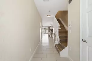 710 SW 4th Ave, Fort Lauderdale, FL 33315 - Photo 3