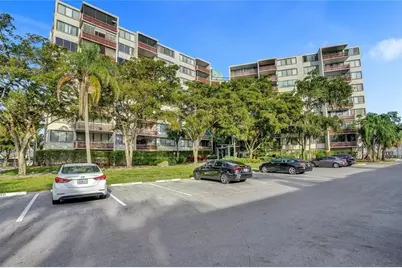 4222 Inverrary Boulevard #4116, Lauderhill, FL 33319 - Photo 3