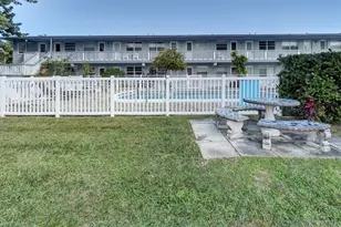 751 Pine Dr, Pompano Beach, FL 33060 - Photo 1