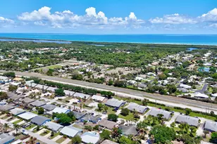 9040 SE Hobe Ridge Ave, Hobe Sound, FL 33455 - Photo 37