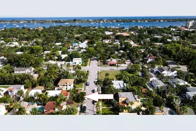 517 31st Street, West Palm Beach, FL 33407 - Photo 1