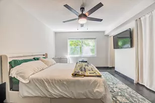 1308 Bayview Dr, Fort Lauderdale, FL 33304 - Photo 11
