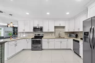1581 SE 4th Ct, Deerfield Beach, FL 33441 - Photo 11